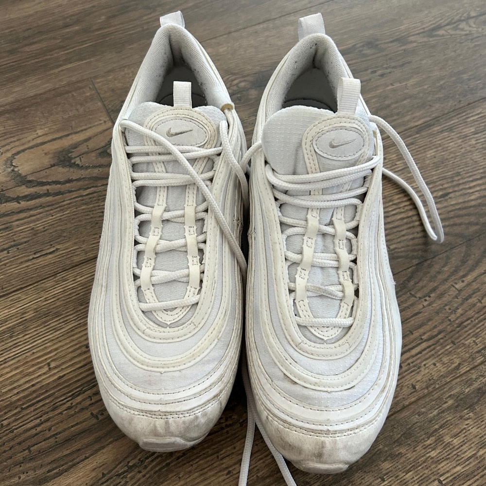 Nike Women’s Shoes Size 7